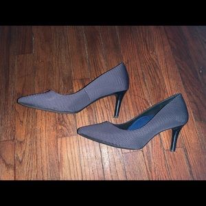 Beta brand mile marker heels size 8 grey